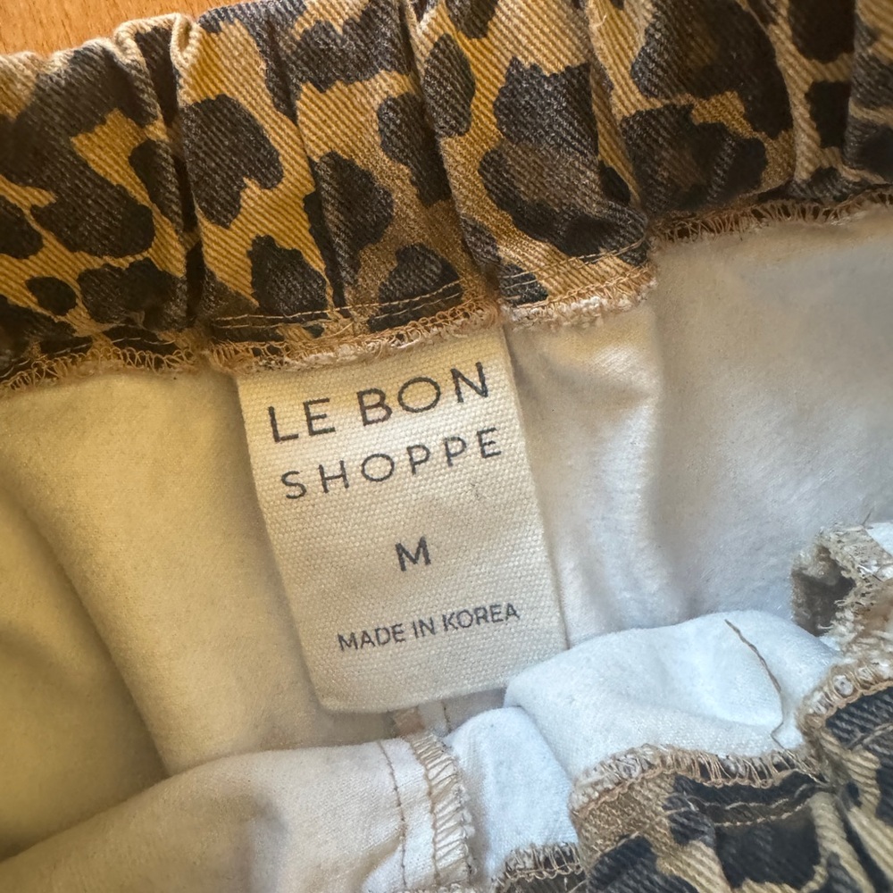 Le Bon Shoppe Leopard Print Wide-Leg cropped Pants - Picture 5 of 5